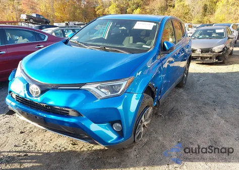 2018 Toyota Rav4 Xle z USA, uszkodzony, nr VIN 2T3RFREVXJW808321
